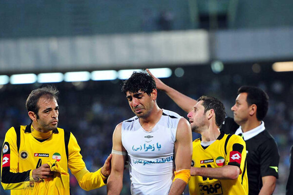 شعار پیراهن بازیکنان