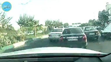 شلیک‌های پلیس برای متوقف کردن سارقان مزدا ۳۲۳ + فیلم