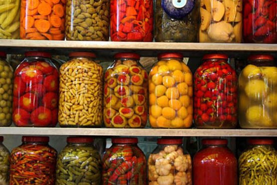 نکاتی مهم برای تهیه ترشی و شور در پاییز نکاتی مهم برای تهیه ترشی و شور در پاییز