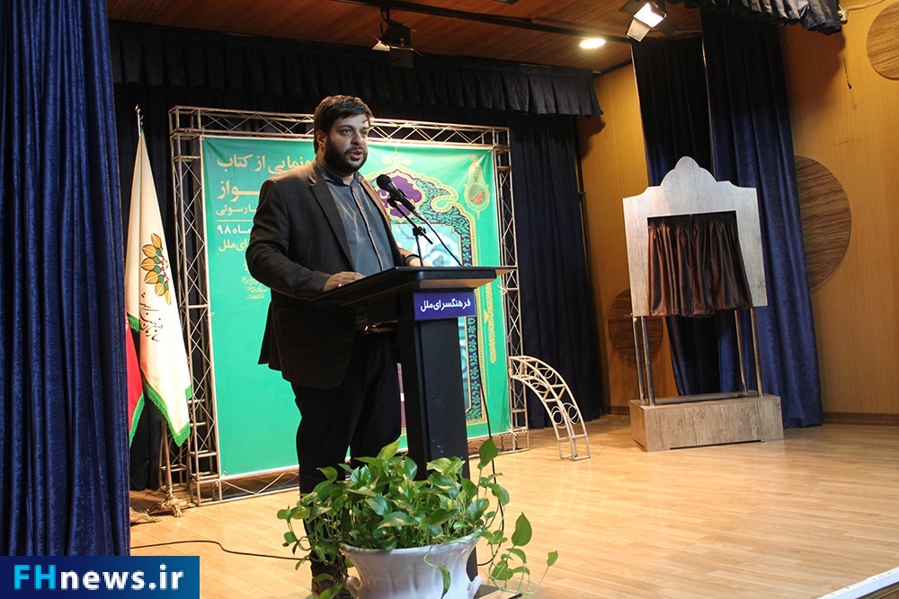 گروهی انقلابی‌گری بی دردسر را انتخاب کرده اند / رسالت نویسنده حزب اللهی ایجاد گفتگو بین جامعه و حاکمیت است