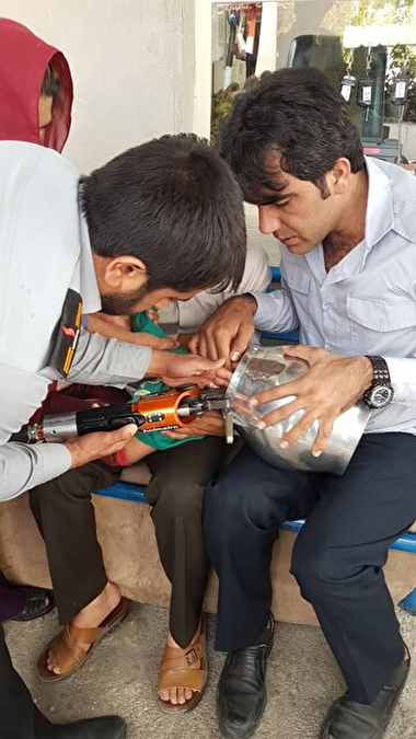 گیر کردن سر پسر بچه در زودپز!