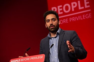 جوان ایرانی، رقیب انتخاباتی بوریس جانسون کیست؟