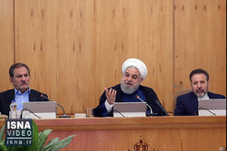 روحانی: ملت ایران اجازه نداد آب به آسیاب دشمن ریخته شود