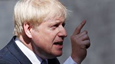 سخنرانی بوریس جانسون برای صندلی های خالی