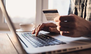 ۱۰ ویژگی‌ اعتیاد به خرید؛ چگونه از آن خلاص شویم؟