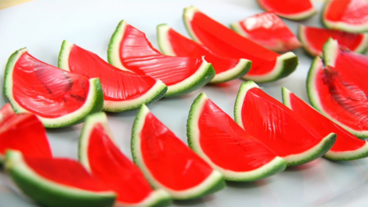 ژله شب یلدا به شکل هندوانه