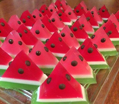 آموزش تهیه ژله شب یلدا به شکل هندوانه