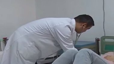 مادری که به خاطر مشق شب راهی بیمارستان شد