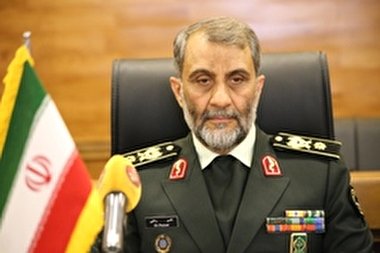 لقمه گرفتن فرمانده برای سربازانش + فیلم