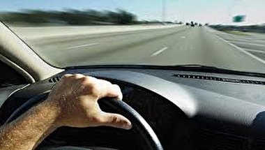 ‍۱۰ عادت بد رانندگی که به خودرو آسیب می‌زند
