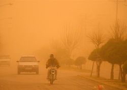 گرد و غبار در شرق کرمان