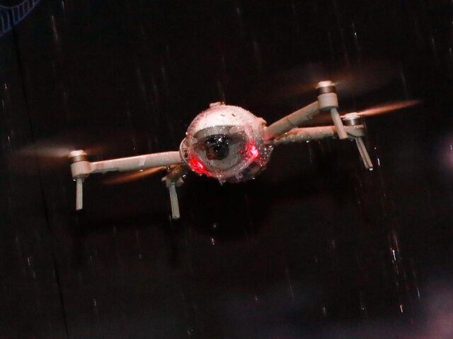 پهپاد دوربین‌دار ضدآب