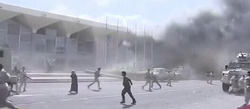 لحظه انفجار در فرودگاه عدن همزمان با ورود دولت جدید + فیلم