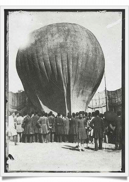 نخستین بالون