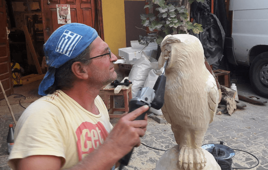 هنرنمایی مجسمه‌ساز