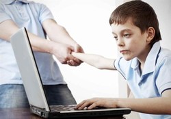 راهکار پیشگیری از اعتیاد اینترنتی کودکان چیست؟