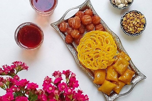 طرز تهیه زولبیا و بامیه در خانه