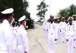 رجزخوانی افسر نیروی دریایی ارتش در وصف خلیج‌فارس + فیلم
