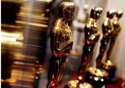 جوایز اسکار دو ماه به تعویق افتاد