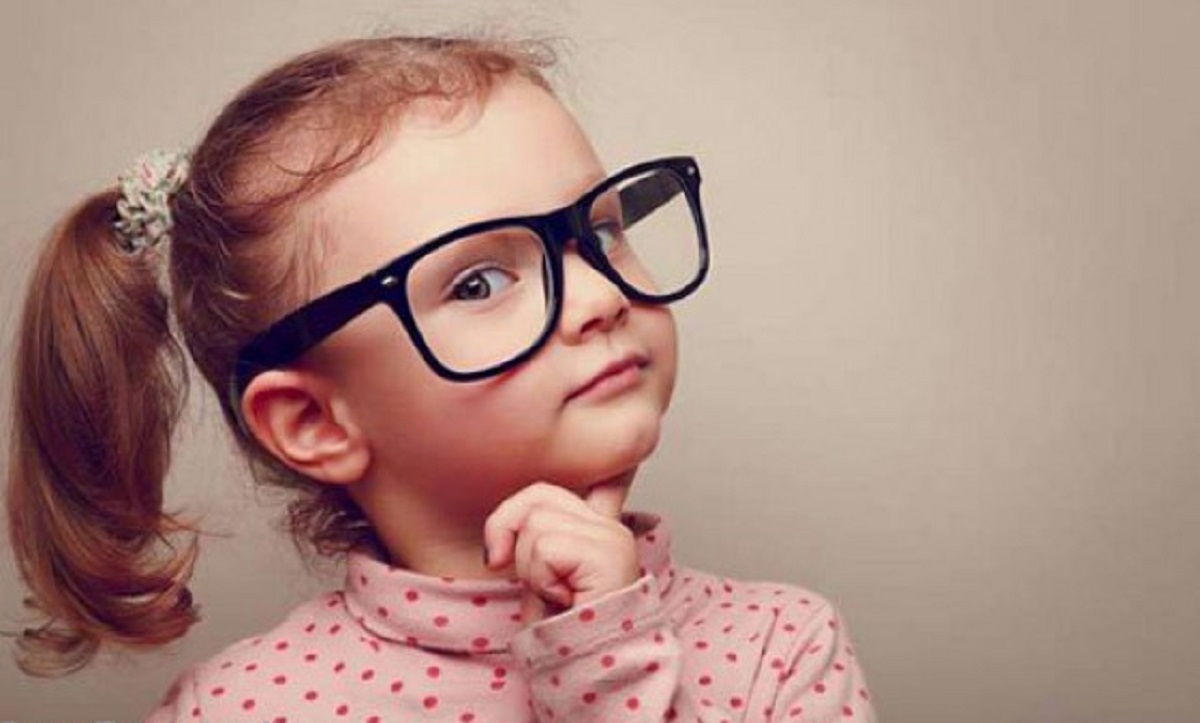 ورود ناگهانی با خودرو به حیاط یک خانه