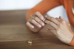 کاهش ازدواج و افزایش طلاق طی ۸ سال اخیر