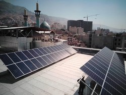 نیروگاه خورشیدی پارکینگ شهید همت به بهره برداری رسید