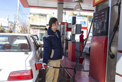 در پمپ بنزین‌ها خودتان دست به کار نشوید