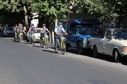 احداث 1500متر مسیر دوچرخه در خیابان آزادی