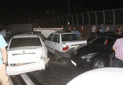 تصادف زنجیره‌ای ۱۴ خودرو در بزرگراه امام علی (ع)