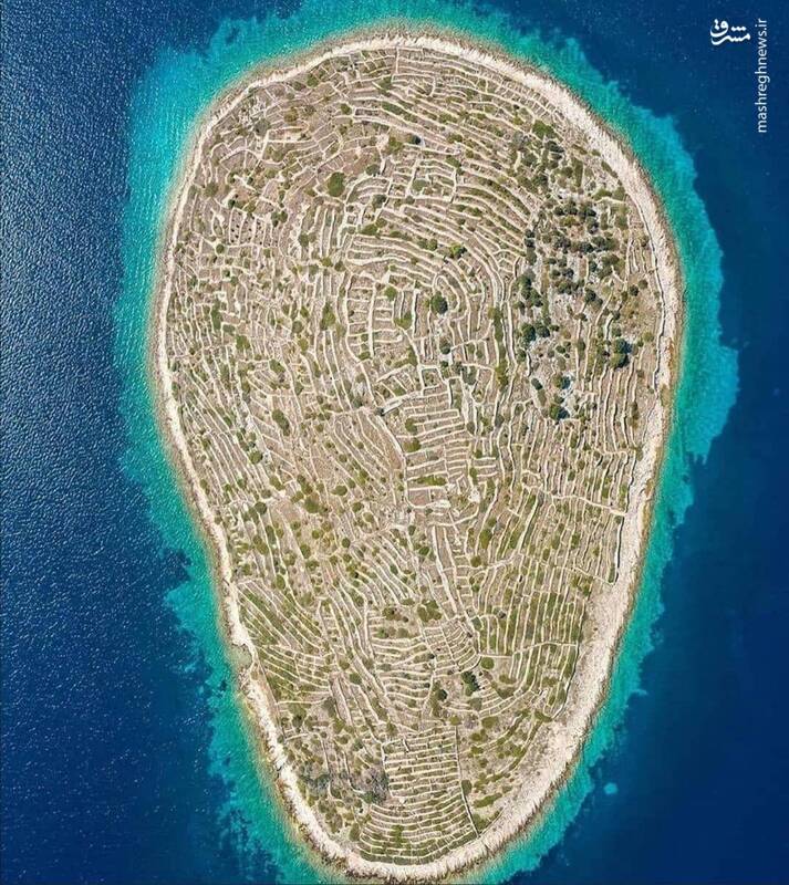 جزیره‌ای شبیه به اثر انگشت + عکس