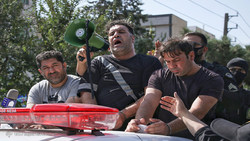 گرداندن لات‌های تهرانپارس در شهر توسط نیروی انتظامی + فیلم