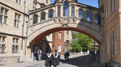 افزایش پذیرش دانش‌آموزان مدارس دولتی در دانشگاه  آکسفورد 