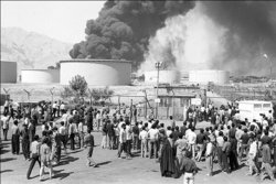 خارگ به تعداد روزهای جنگ بمباران شد  ۳۰۰۰ روز صادرات نفت زیر آتش