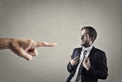 ۵ رفتار اشتباهی که در ارتباطات با دیگران انجام می‌دهیم
