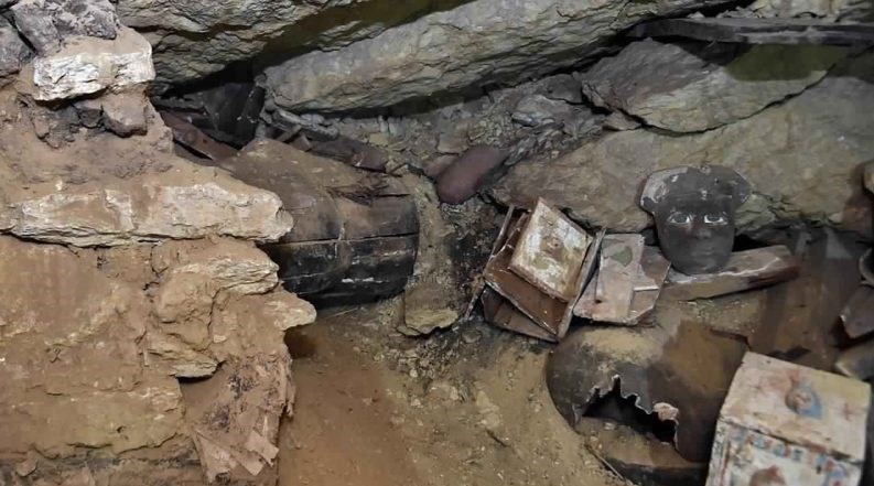 کشف تازه تابوت‌های باستانی در گورستان ممفیس + تصاویر