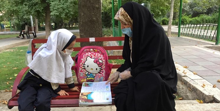 ماجرای عکس معلمی که در فضای مجازی پیچید ماجرای عکس معلمی که در فضای مجازی پیچید