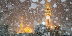 بارش برف حرم امام رضا (ع) را سفیدپوش کرد + فیلم