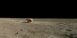 کاوشگر چین روی ماه فرود آمد