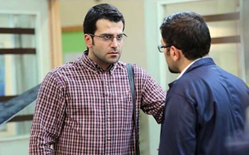 روزبه حصاری در بچه مهندس ۴