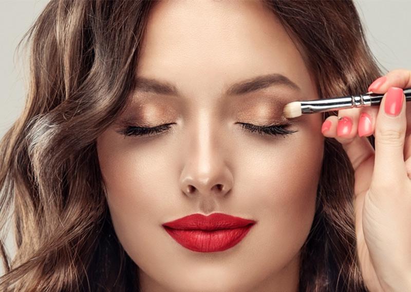 قبل از خرید سایه حتماً به این نکات توجه کنید! نکات خرید سایه چشم