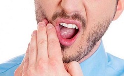 روش انسان‌های اولیه برای تسکین درد دندان چه بود؟