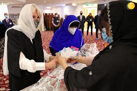 حجاب همسر ولیعهد انگلیس در مسجد