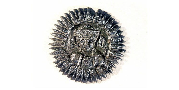 کشف مدال اسرارآمیز ساسانیان در اسپانیا + تصاویر