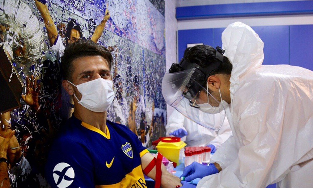 تست کرونای استقلال