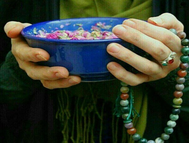 چرا پشت سر مسافر آب می ریزیم؟!