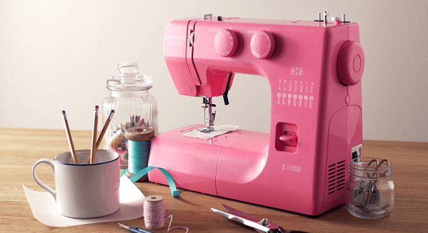 چرخ خیاطی در جهیزیه