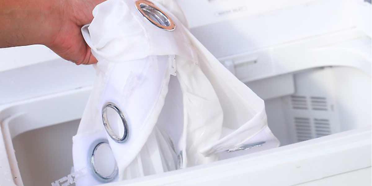 راه‌های شستن پرده برای خانه تکانی عید