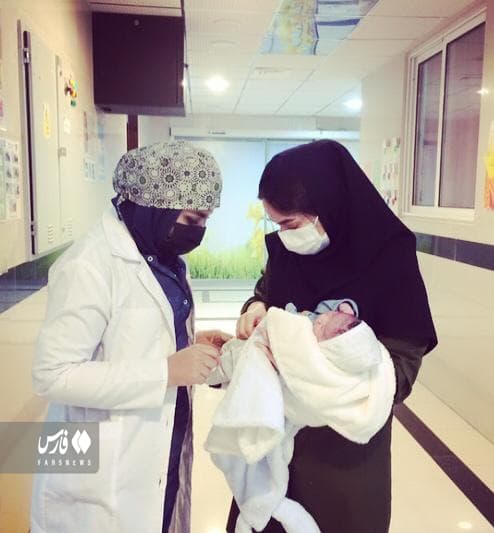 ابتکار ماماهای خوش‌ذوق یک بیمارستان هنگام تولد نوزاد