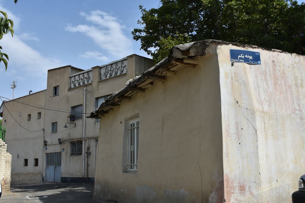 مسجد ۳۰۰ ساله ای در تهران که ورود آقایان به آن ممنوع است