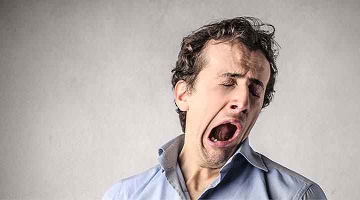 آیا خمیازه مغز را خنک می کند؟!/علل خمیازه